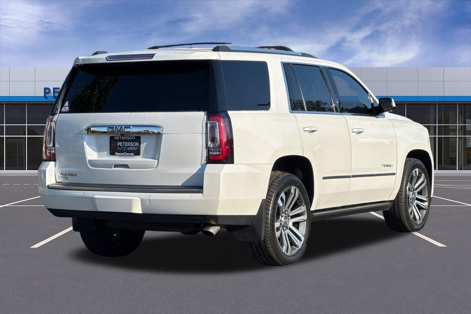 Certified 2018 GMC Yukon Denali w/ Denali Ultimate Package AWD/4WD image 4