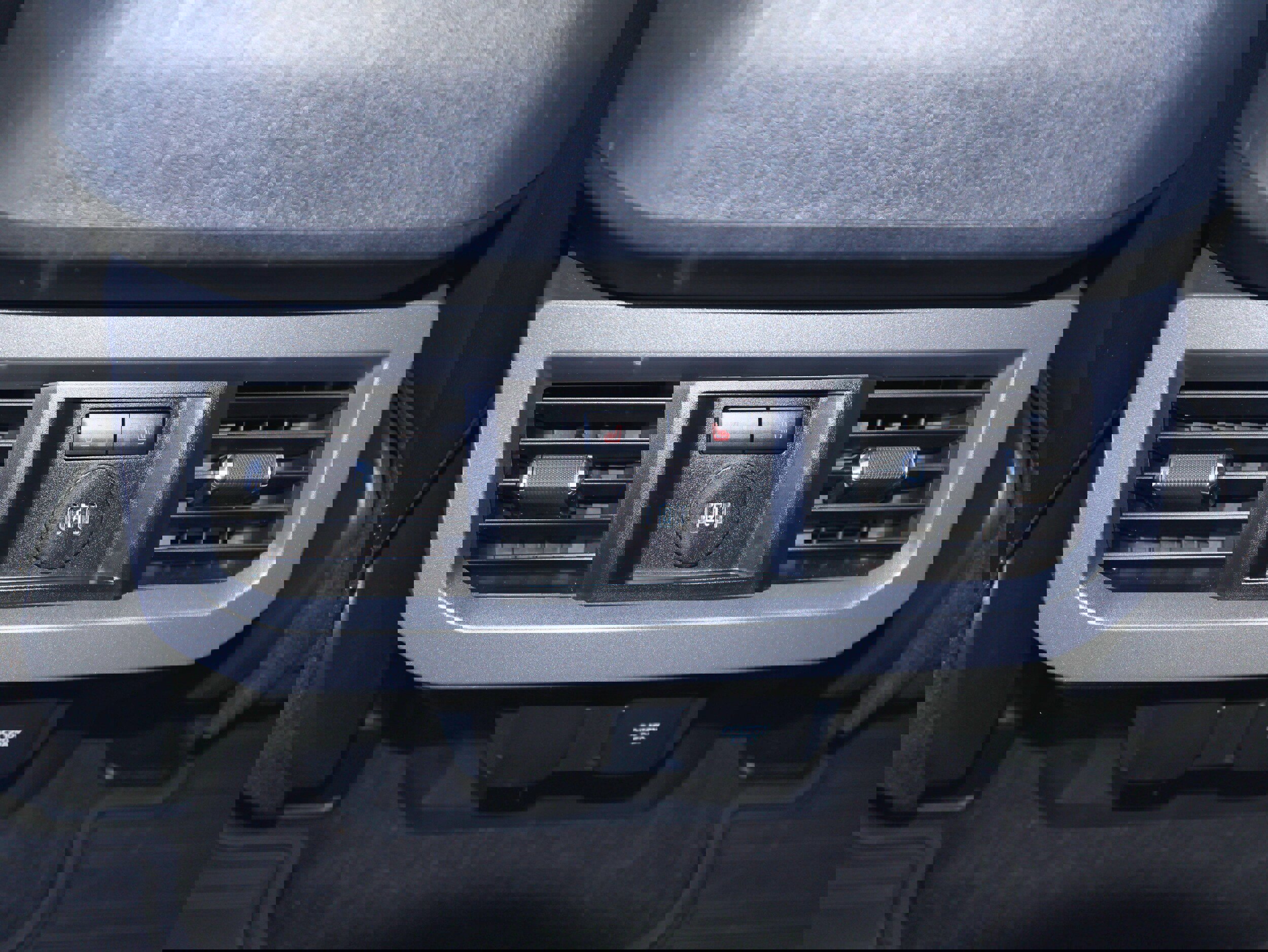 Used 2024 Ford F250 Lariat w/ Sport Appearance Package image 19