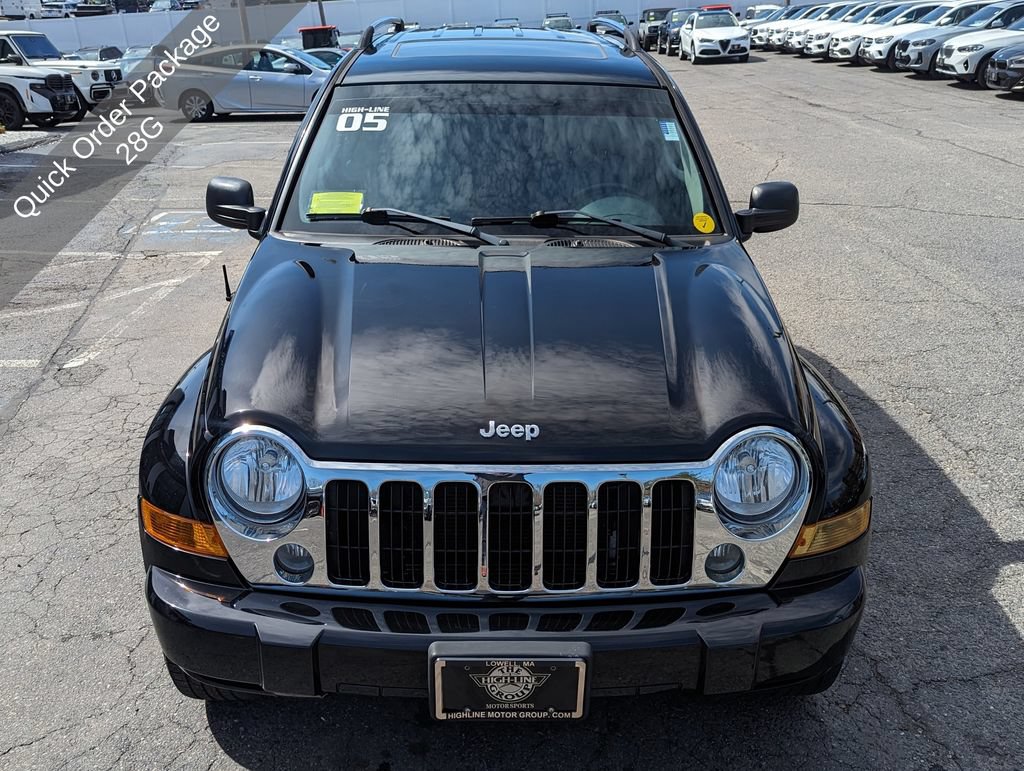 Used 2005 Jeep Liberty Limited AWD/4WD image 3