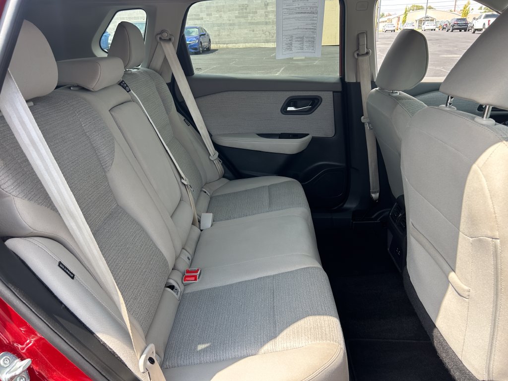Used 2023 Nissan Rogue SV AWD/4WD image 31