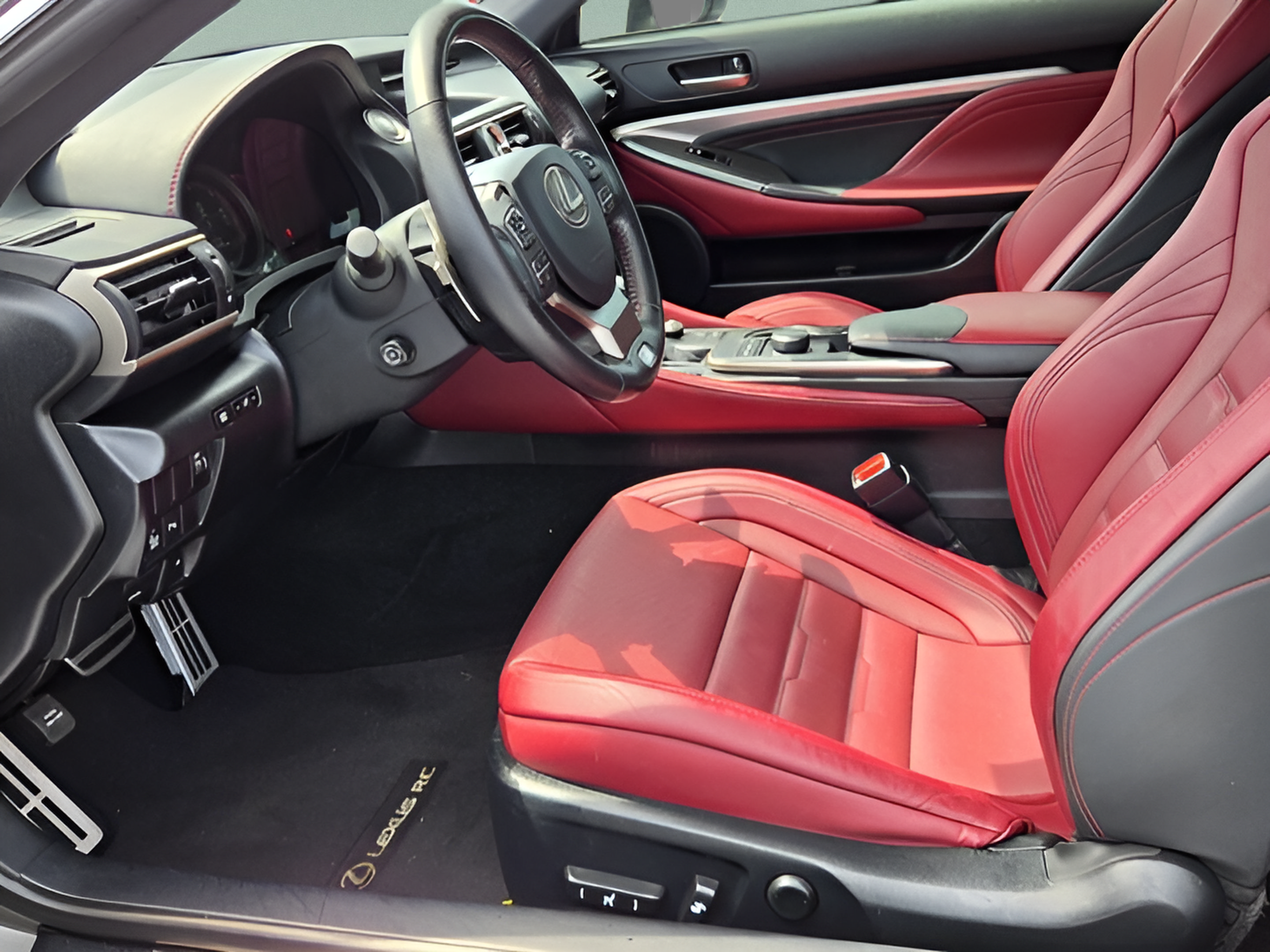 Used 2017 Lexus RC 200t F Sport RWD image 10