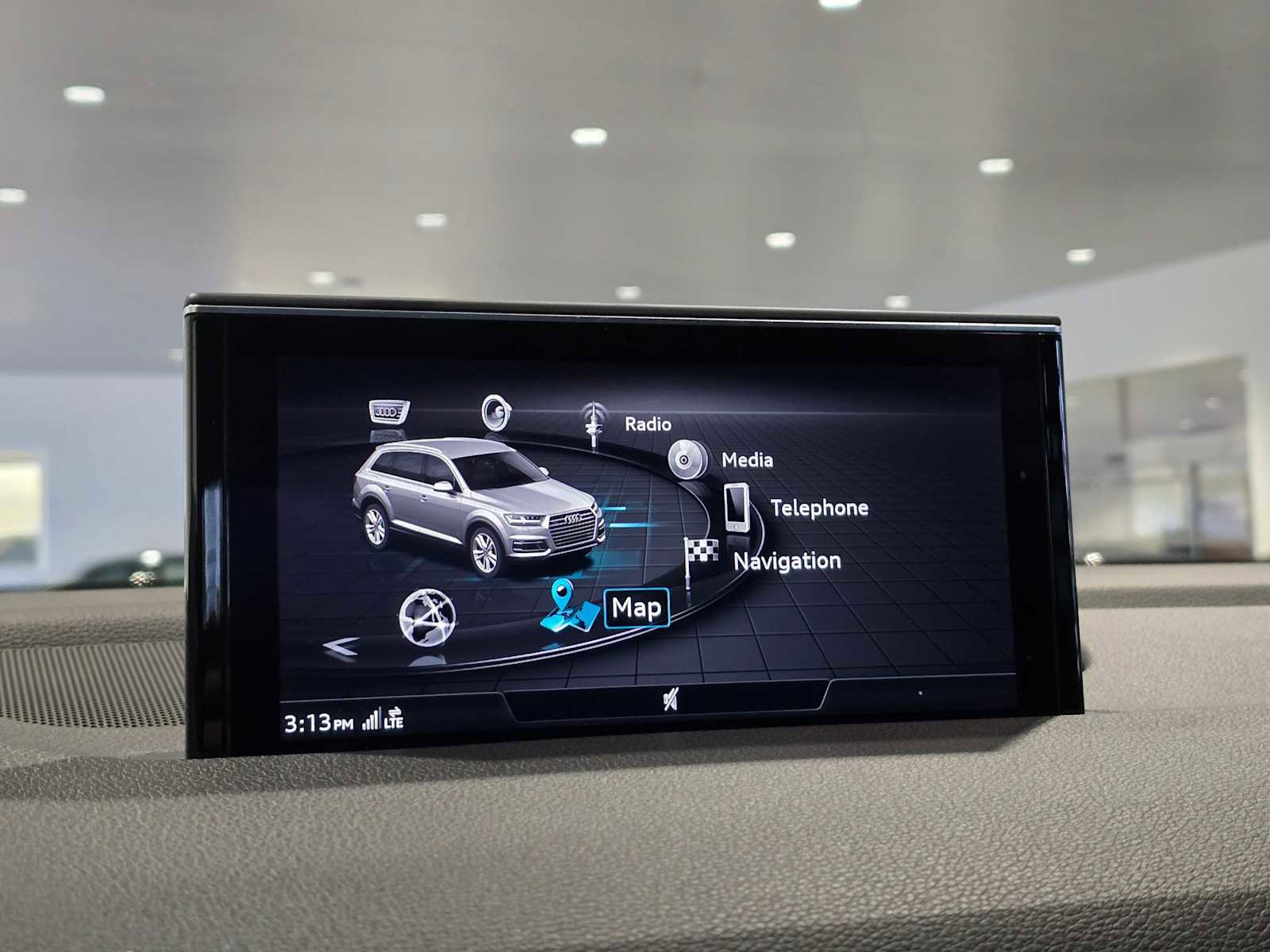 Used 2018 Audi Q7 3.0T Premium Plus image 33