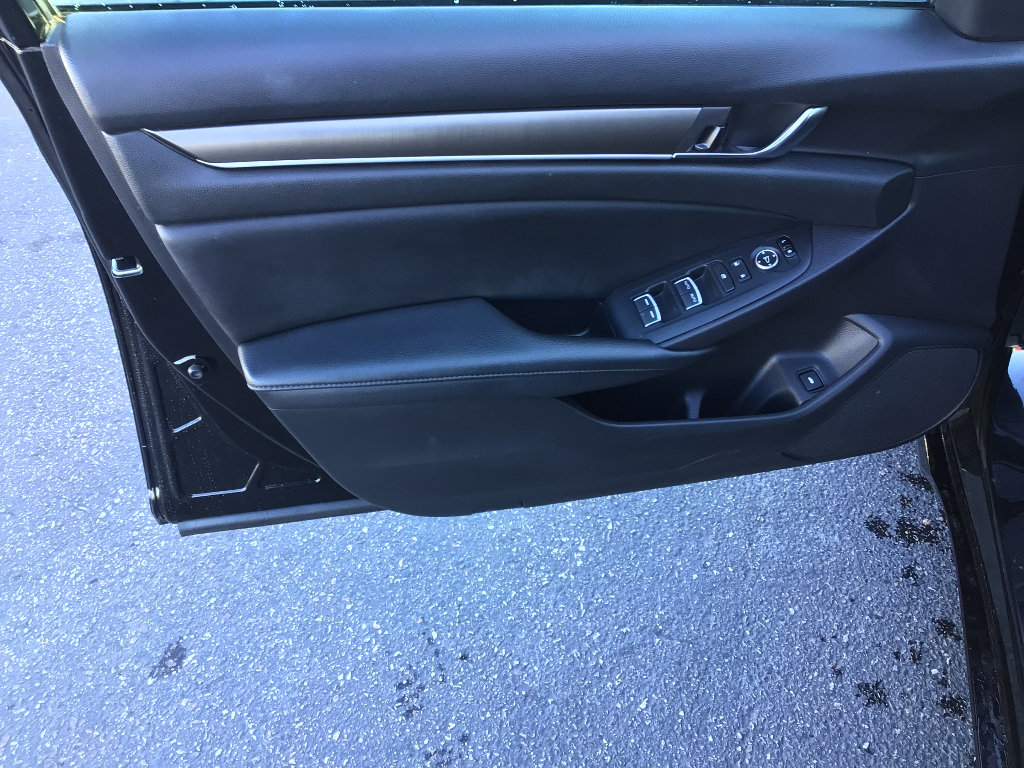 Used 2021 Honda Accord LX image 9