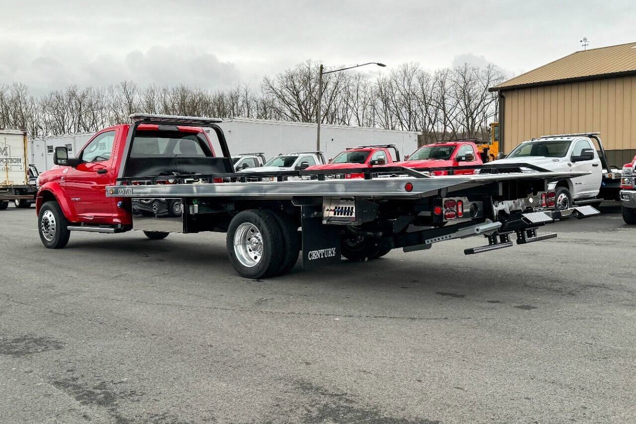 Used 2024 RAM 5500 SLT w/ Quick Order Package 2YG SLT image 5