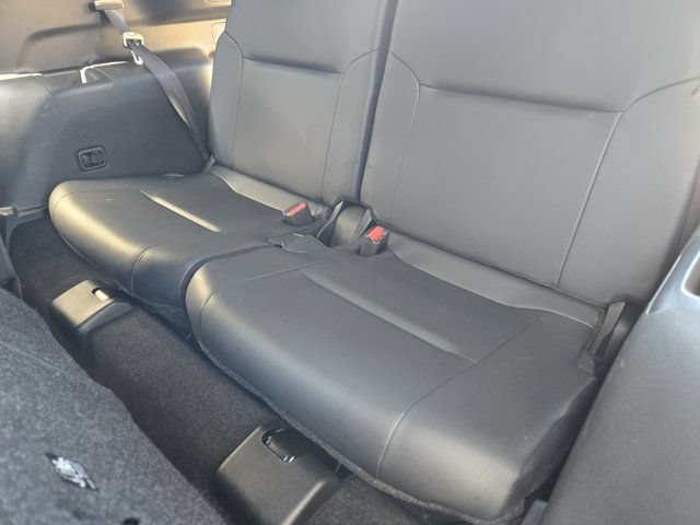 Used 2023 Mitsubishi Outlander SEL AWD/4WD image 32
