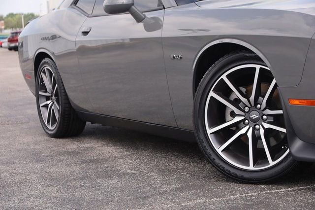Used 2023 Dodge Challenger R/T w/ Plus Package image 3