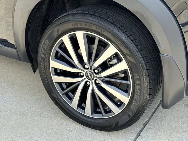 Used 2022 Nissan Pathfinder Platinum w/ Cargo Package FWD image 12