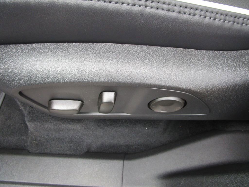 New 2026 GMC Acadia Denali w/ Super Cruise Package image 24