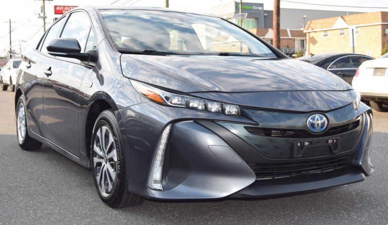 Used 2021 Toyota Prius Prime LE FWD image 10