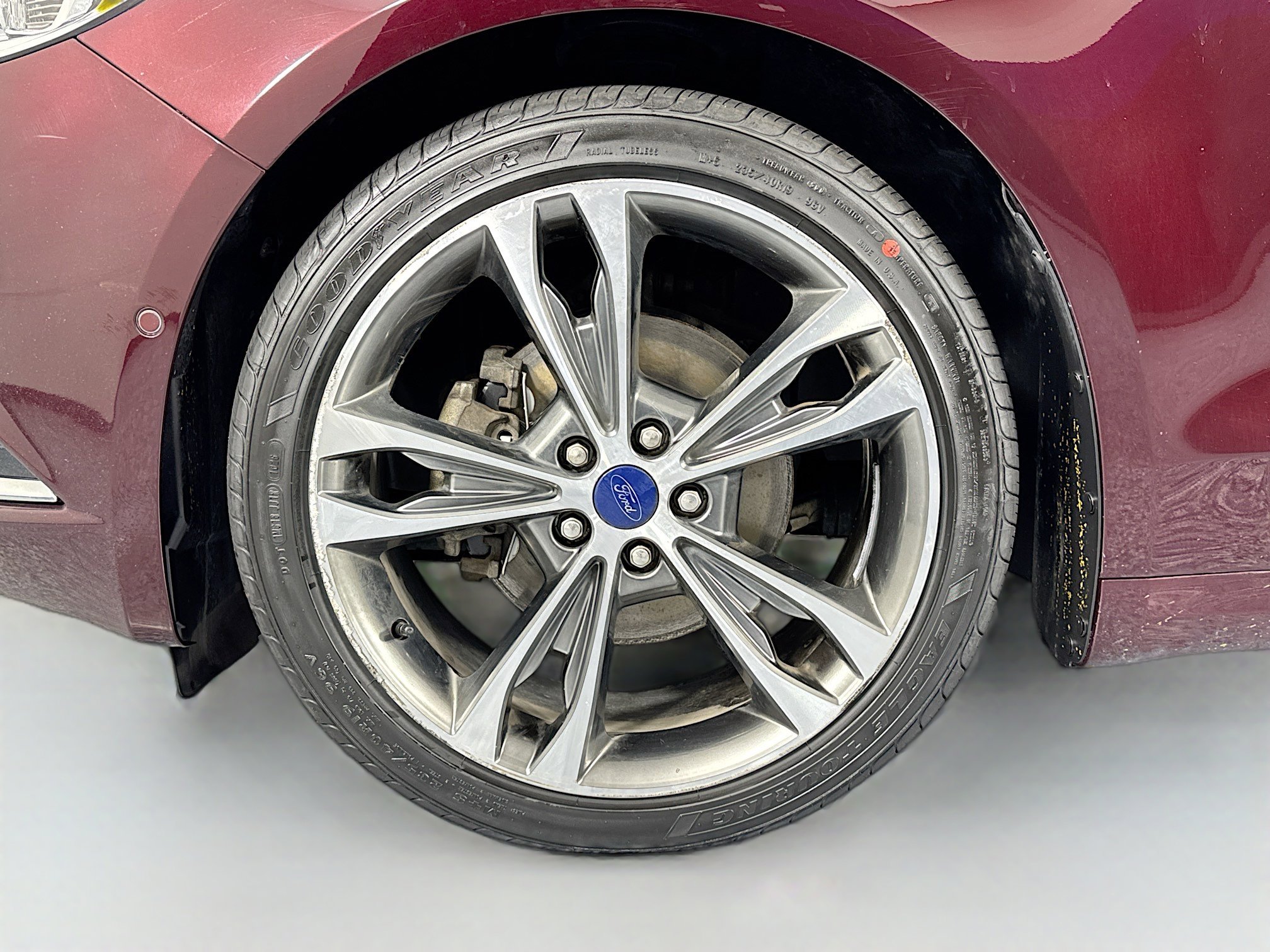 Used 2017 Ford Fusion Titanium FWD image 32