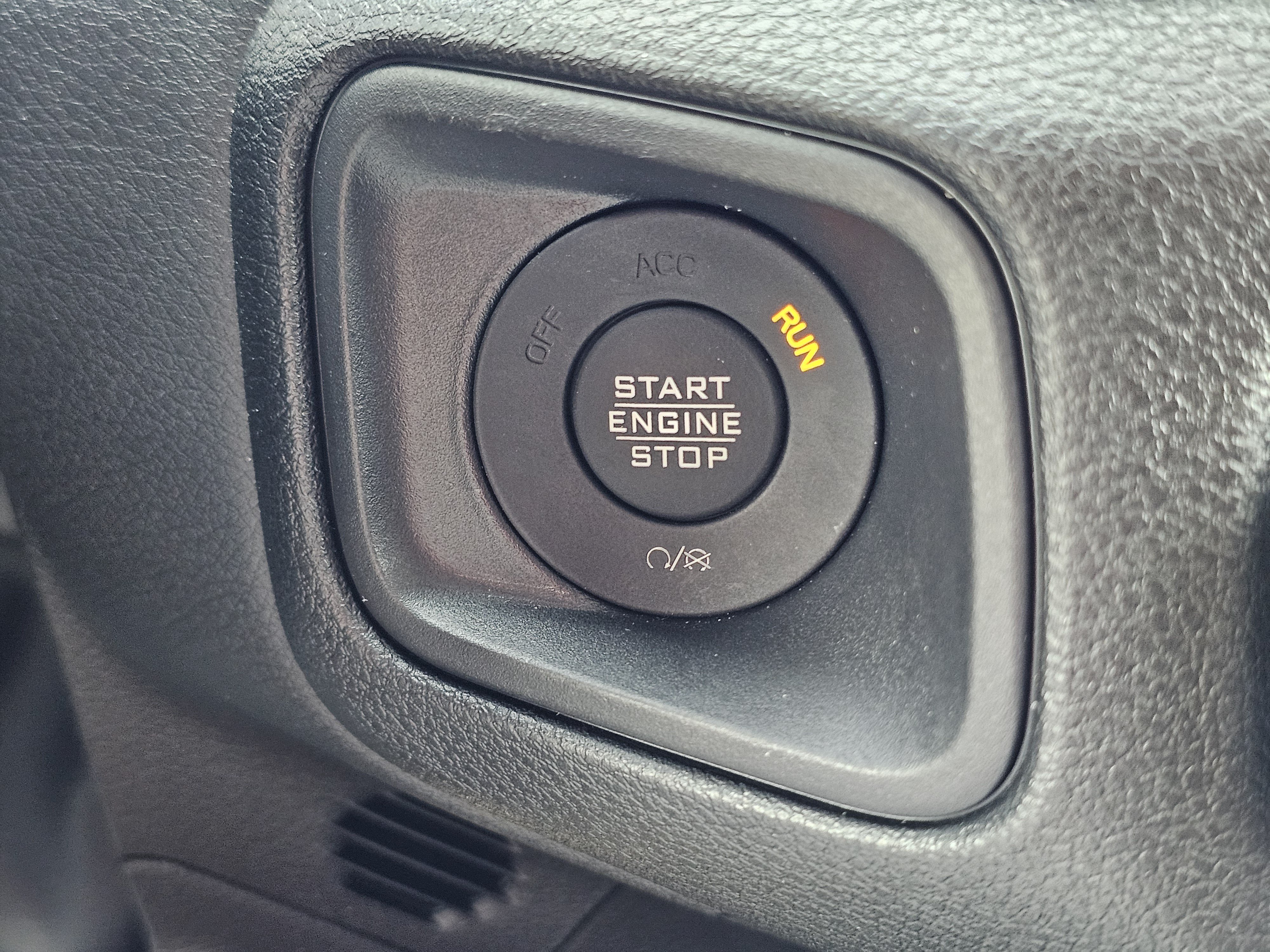 Used 2024 Jeep Wrangler Sport AWD/4WD image 25