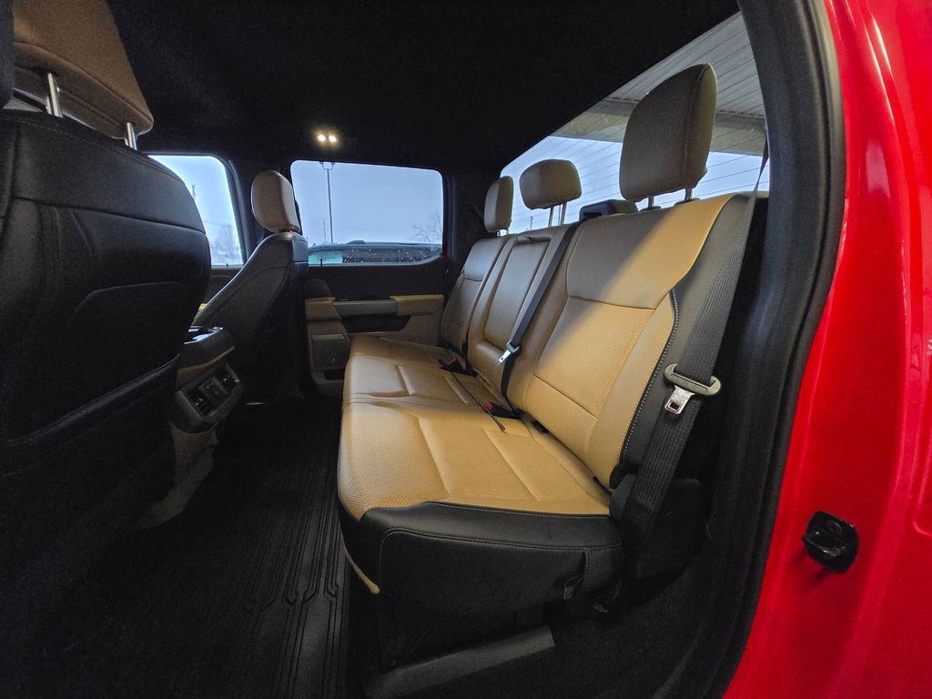 Used 2025 Ford F350 Lariat w/ Chrome Package image 22