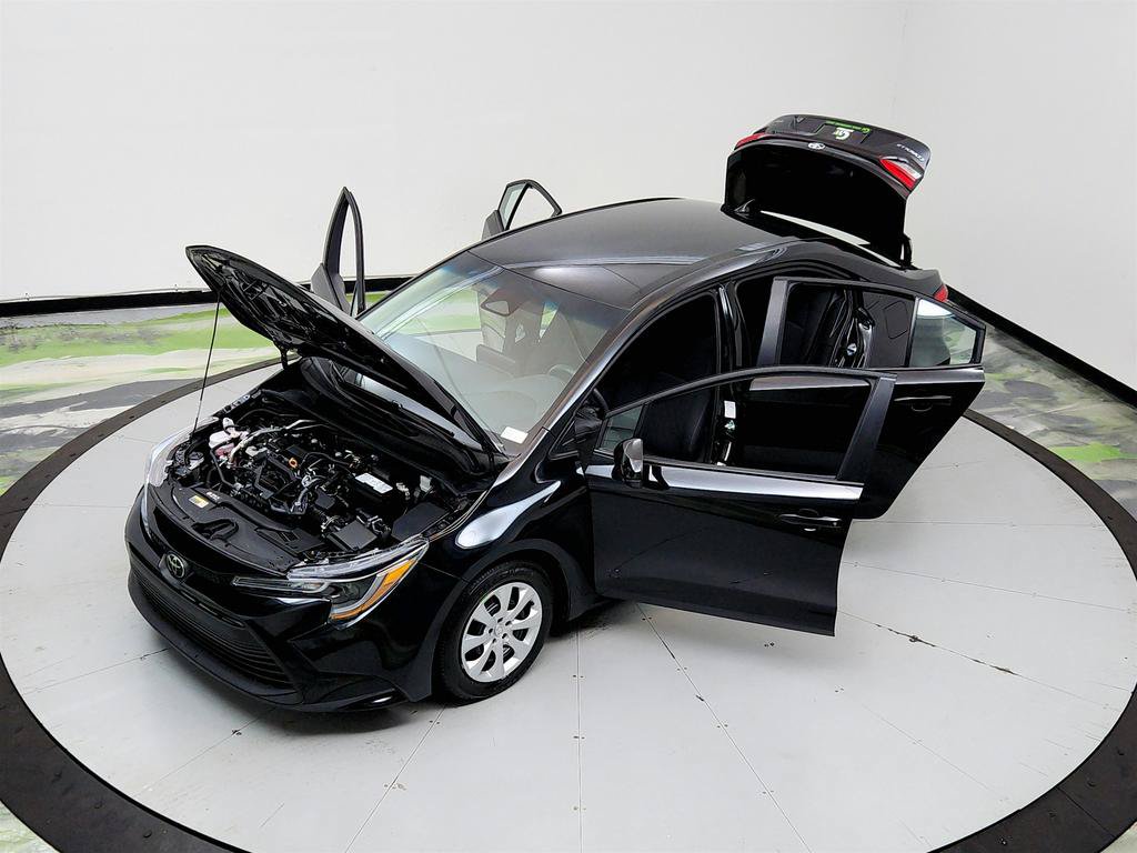 Used 2026 Toyota Corolla LE FWD image 36