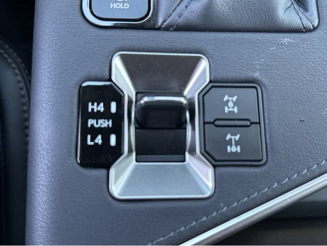Certified 2025 Lexus GX 550 AWD/4WD image 33
