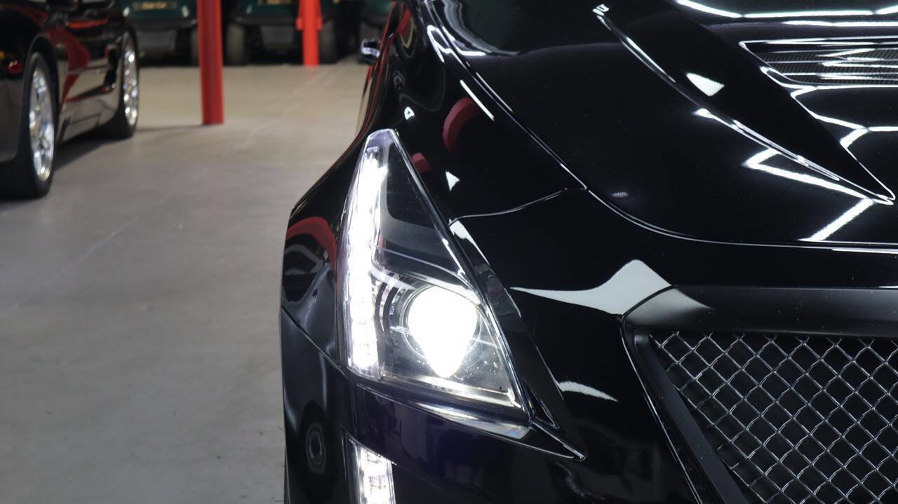 Used 2019 Cadillac CTS V w/ Luxury Package image 15