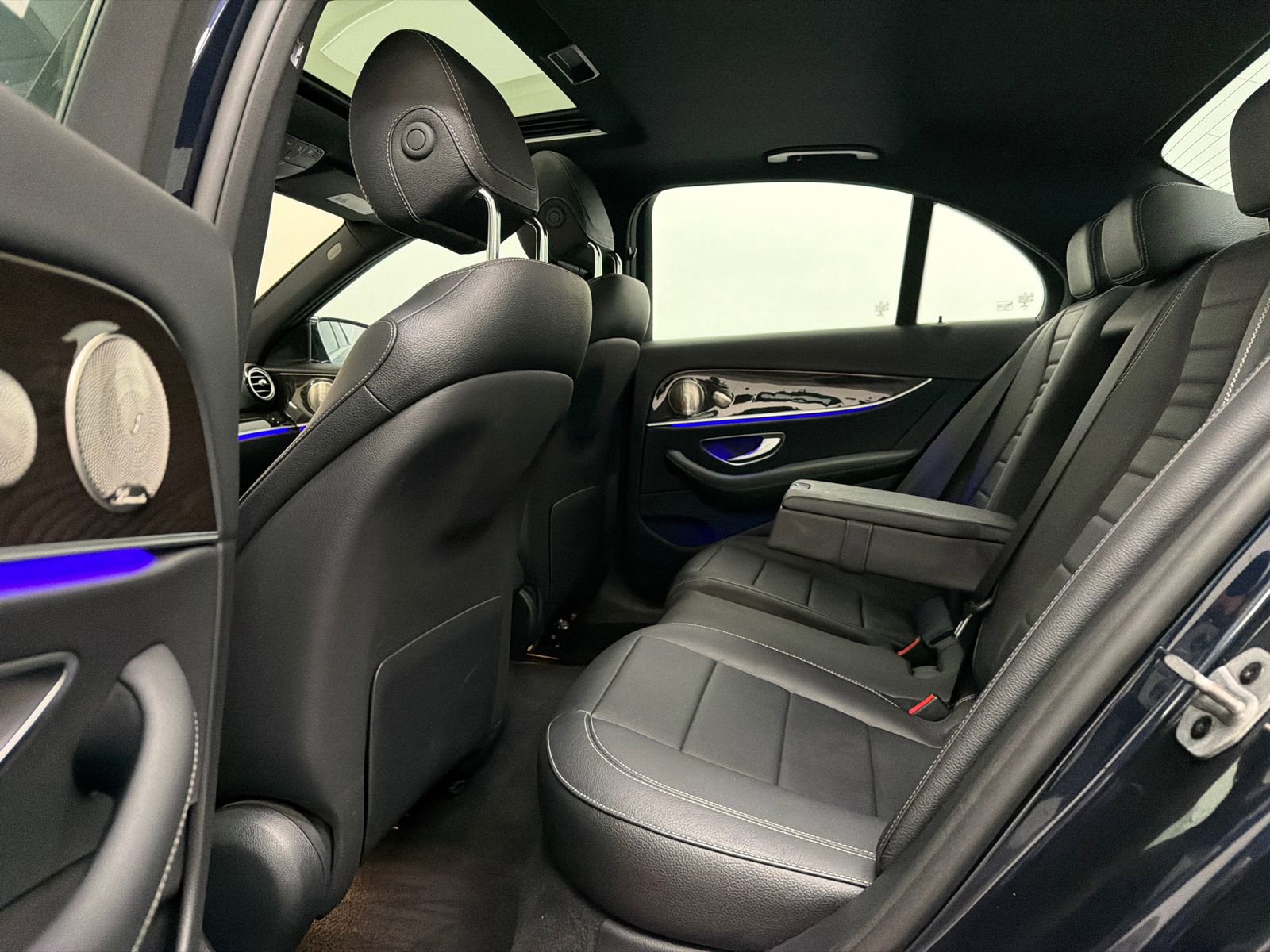 Used 2023 Mercedes-Benz E 350 4MATIC Sedan image 18