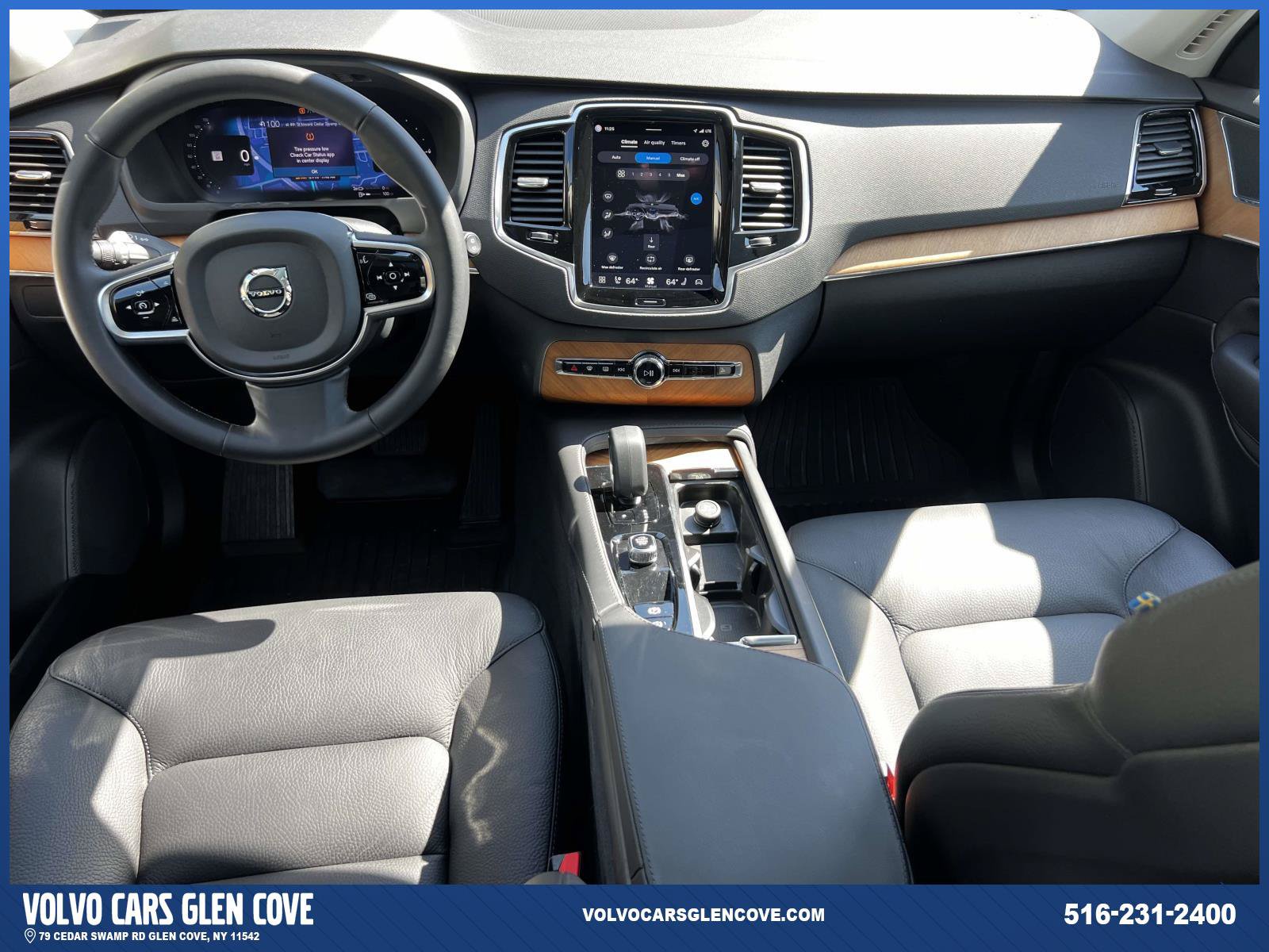 Used 2025 Volvo XC90 T8 Plus w/ Protection Package Premier AWD/4WD image 13