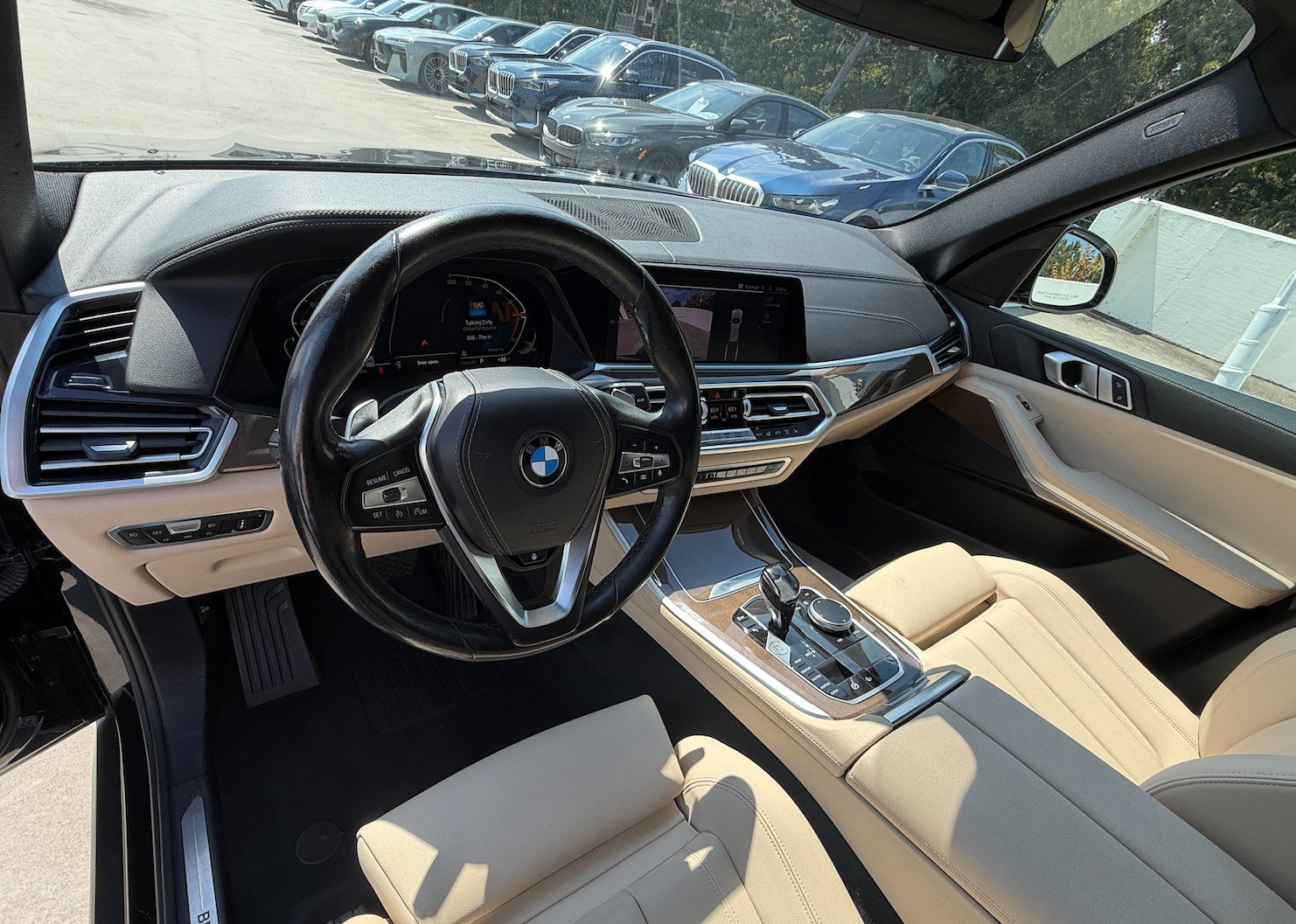 Used 2021 BMW X5 xDrive40i w/ Convenience Package AWD/4WD image 4