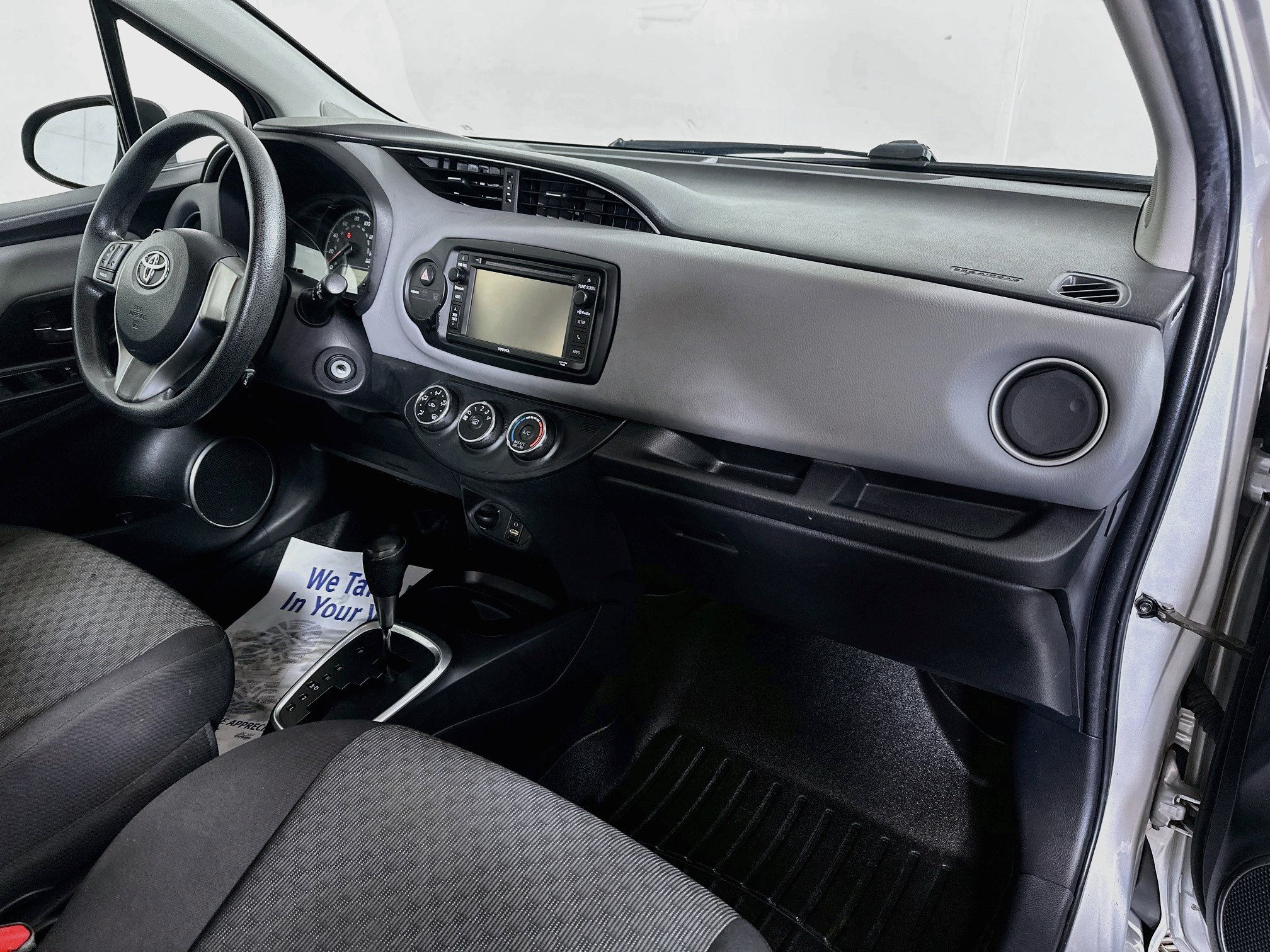 Used 2015 Toyota Yaris LE FWD image 25
