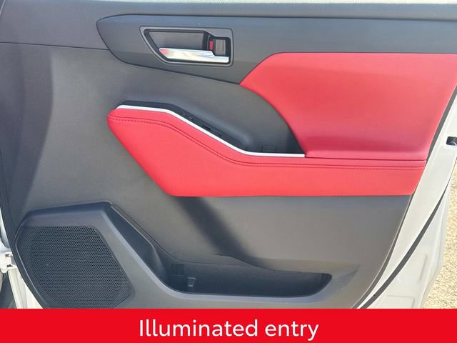 Used 2024 Toyota Highlander XSE image 20