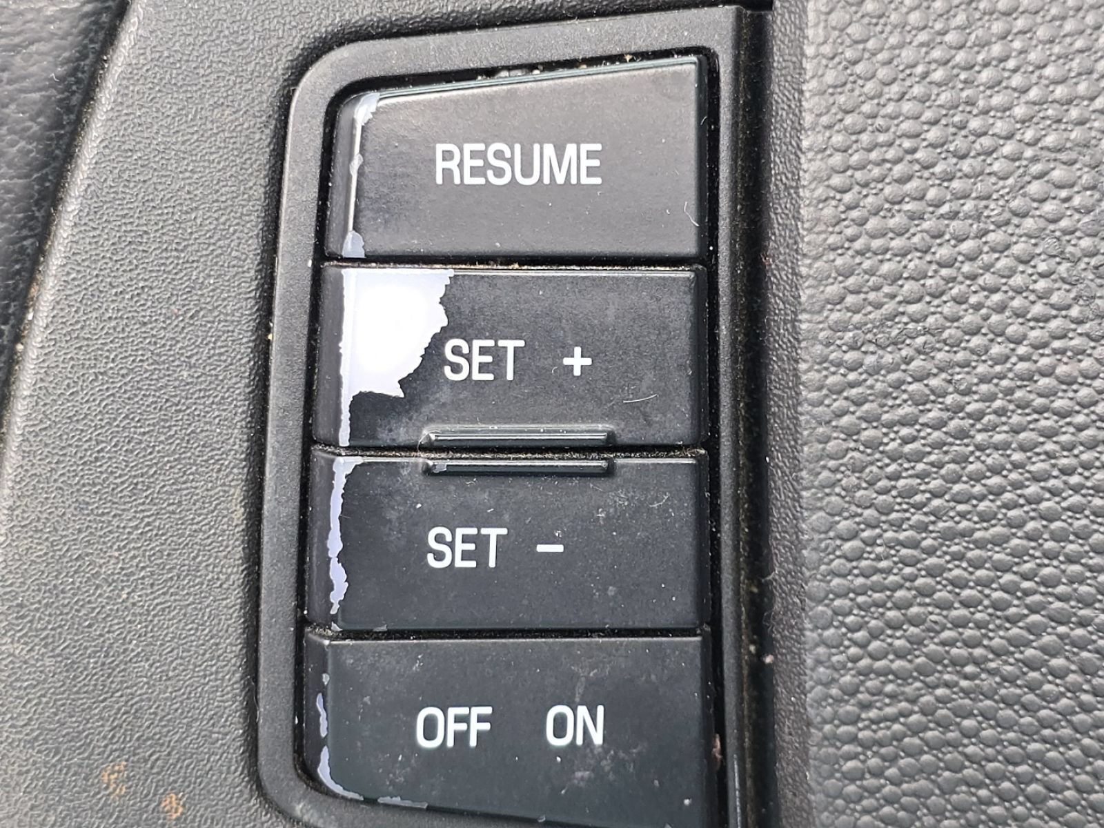 Used 2009 Ford Focus SEL FWD image 8