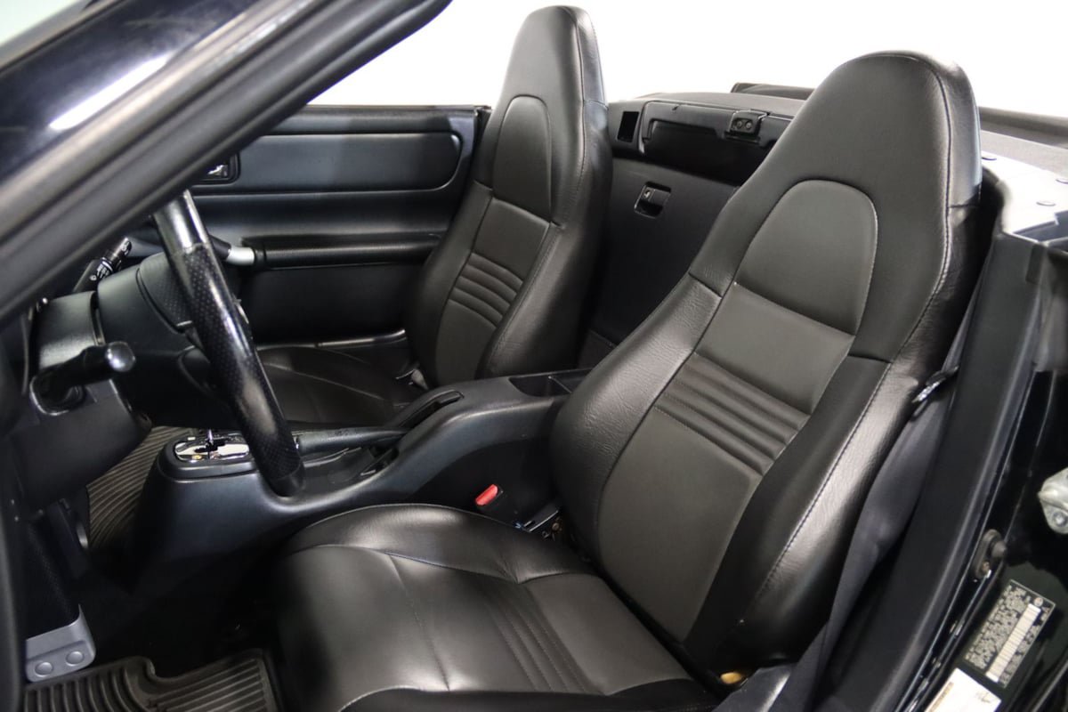 Used 2004 Toyota MR2 RWD image 41