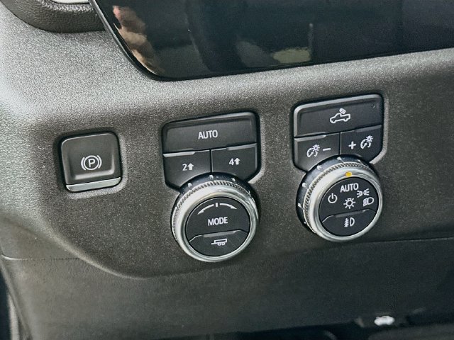 Used 2024 GMC Sierra 1500 Elevation AWD/4WD image 22