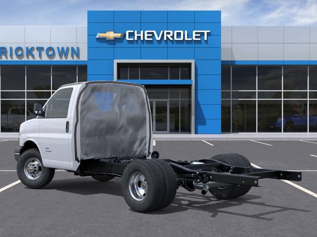 New 2025 Chevrolet Express 3500 w/ Power Convenience Package RWD image 3