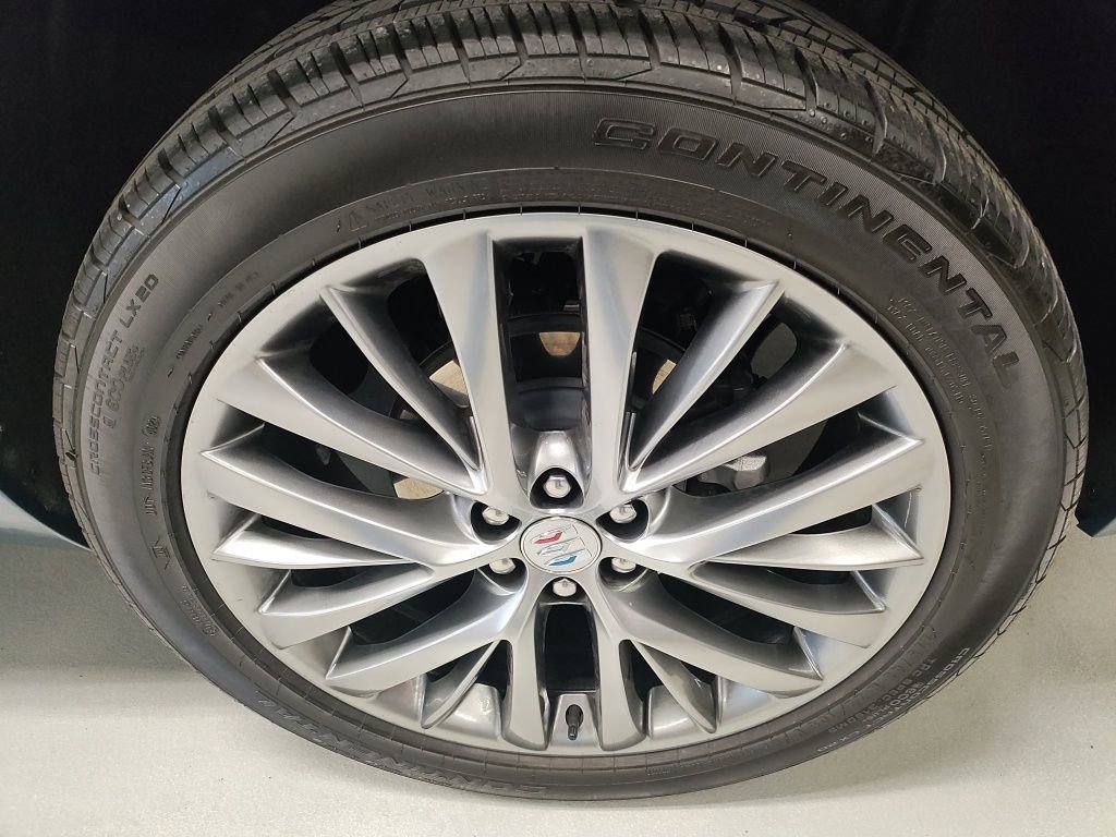 Certified 2025 Buick Enclave Avenir w/ Trailering Package, 5000 lbs. image 21