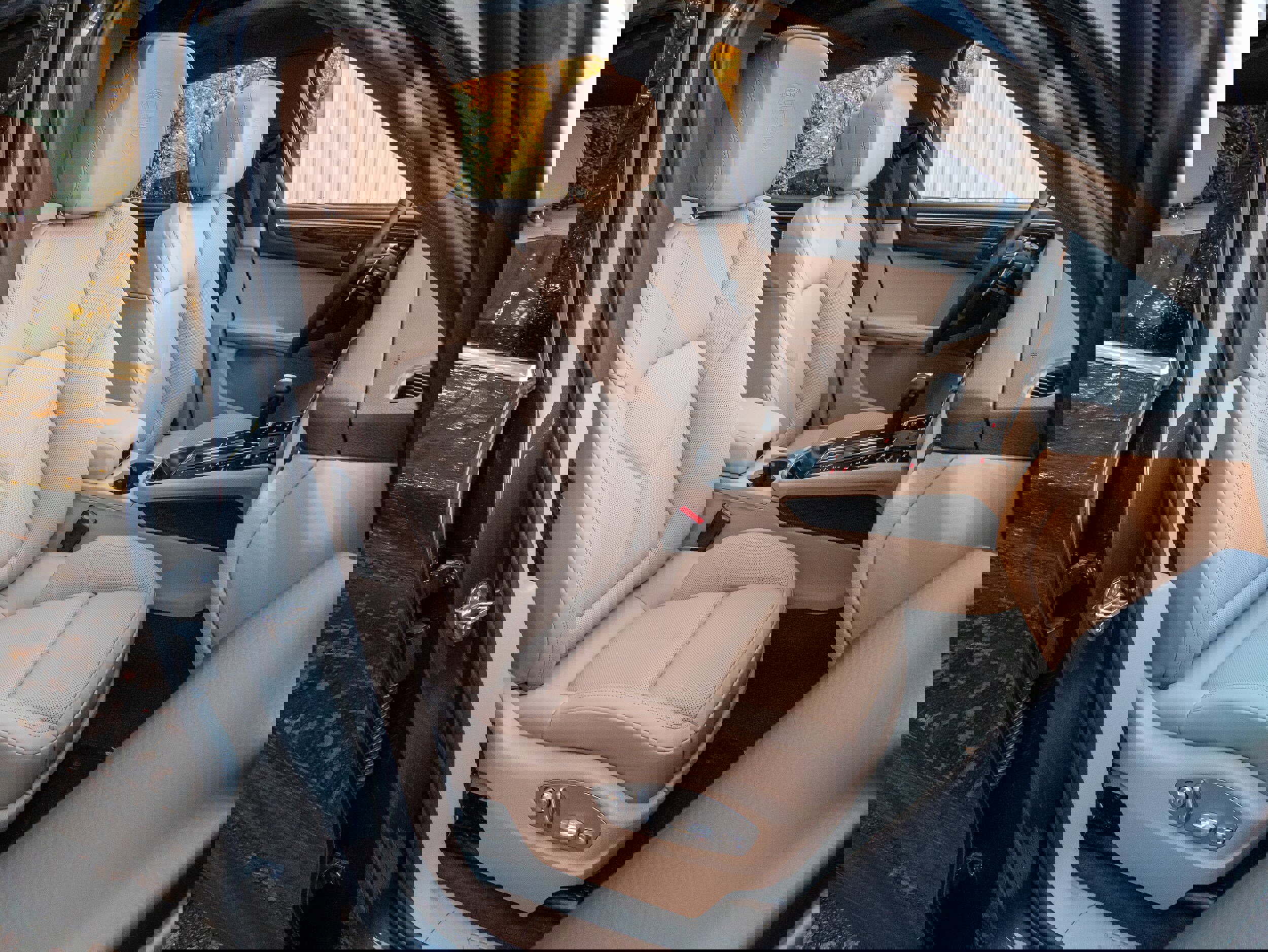 New 2026 Porsche Macan image 32