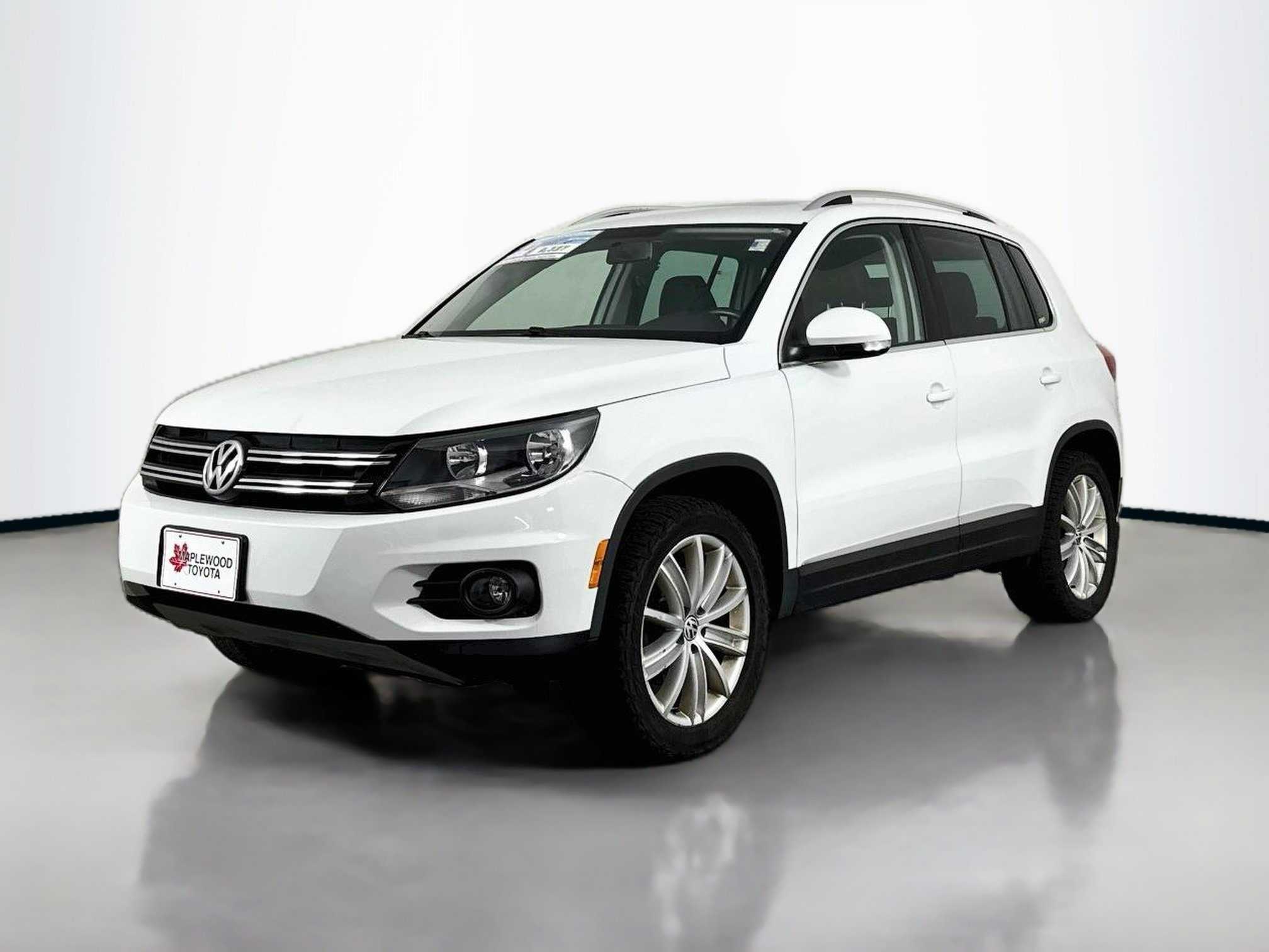 Used 2015 Volkswagen Tiguan SE AWD/4WD image 3