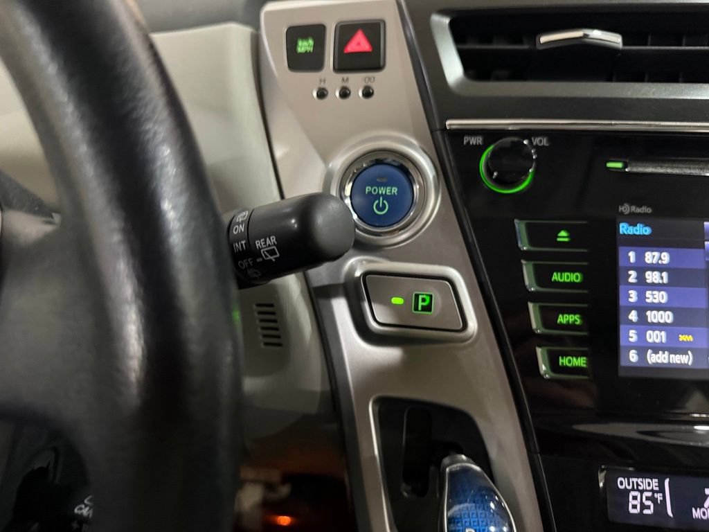 Used 2015 Toyota Prius V Five w/ Advanced Technology Package FWD image 18