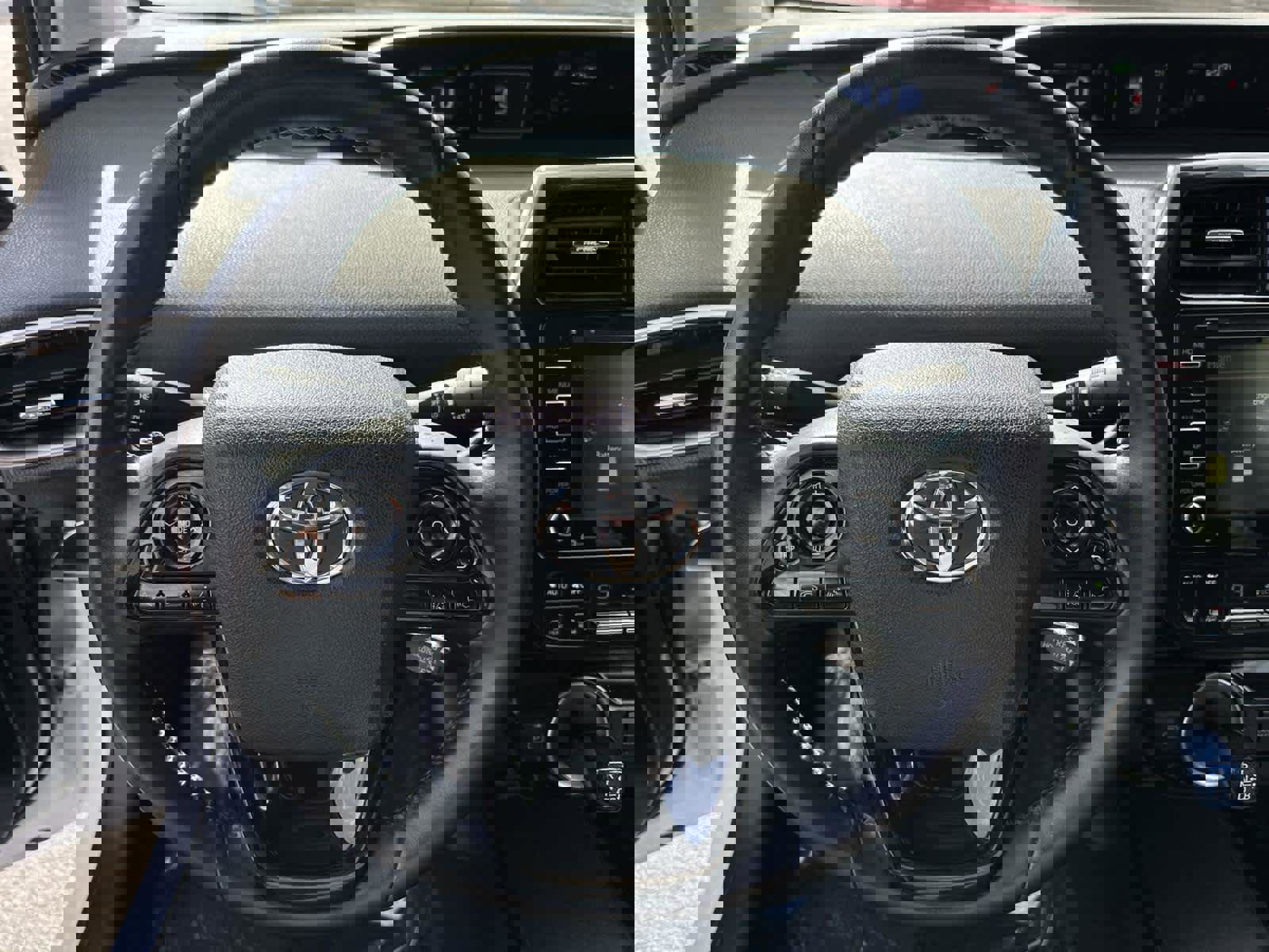 Used 2021 Toyota Prius Prime LE image 15