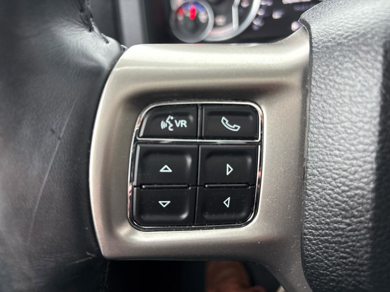 Used 2018 RAM 2500 Laramie w/ Sport Appearance Group AWD/4WD image 15