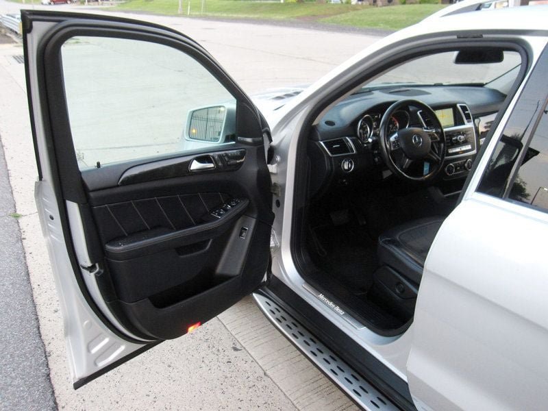Used 2015 Mercedes-Benz GL 320 BlueTEC 4MATIC image 16