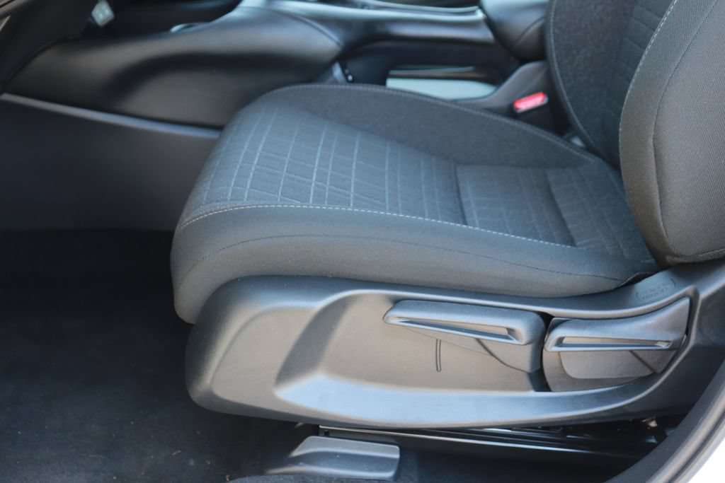 Certified 2026 Honda HR-V LX image 10