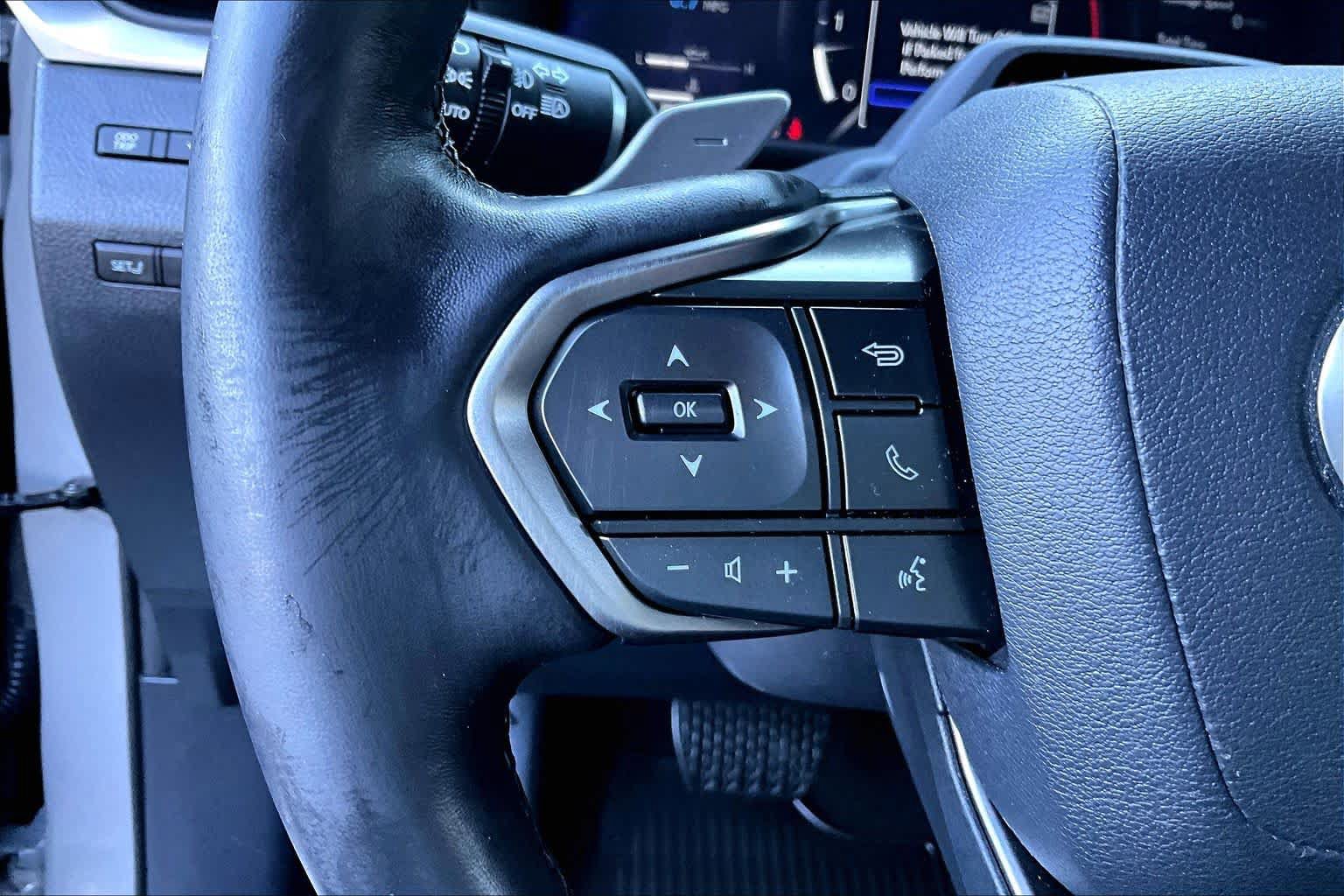 Used 2024 Lexus GX 550 w/ Accessory Package (Z1) AWD/4WD image 23