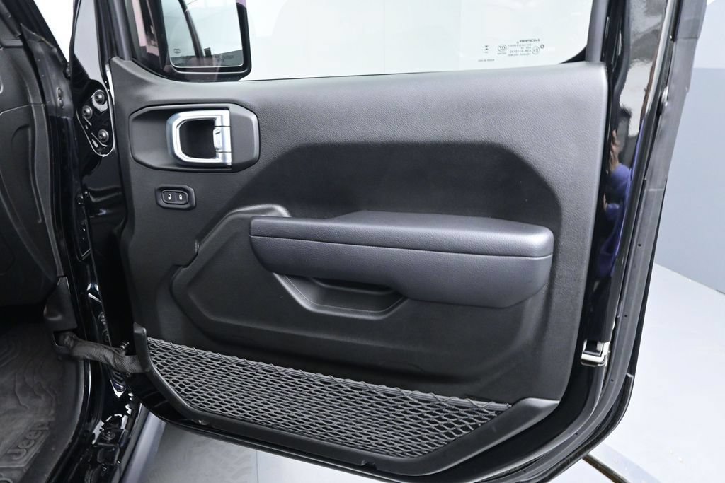 Used 2025 Jeep Wrangler Unlimited Sport AWD/4WD image 20