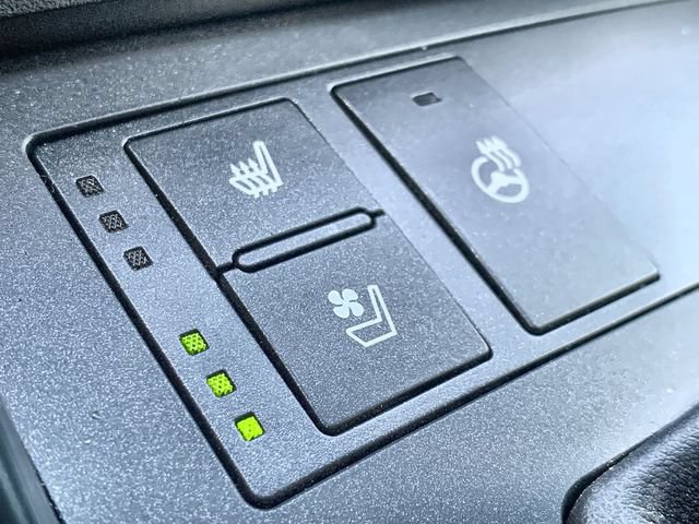 Used 2023 Lexus IS 500 RWD image 30
