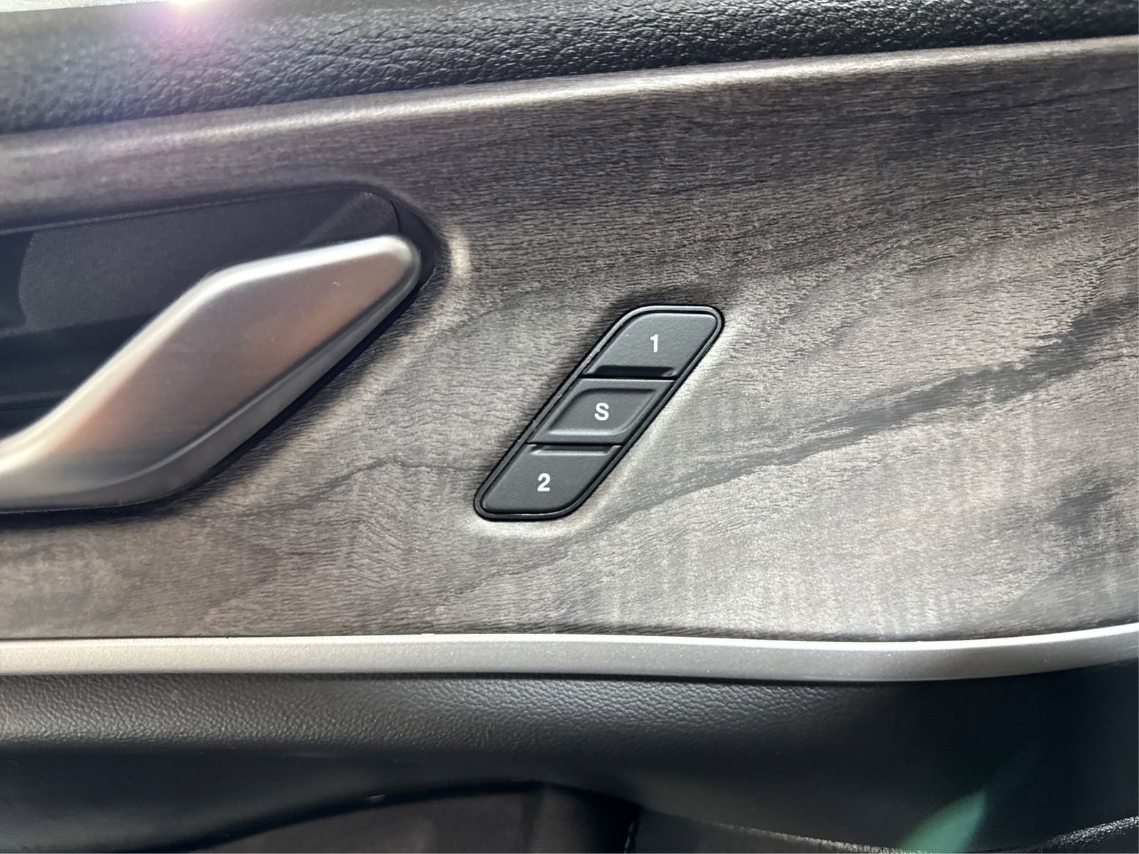 Used 2023 Jeep Grand Cherokee 4WD 4xe image 22