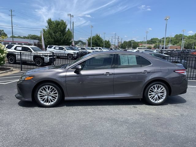 Certified 2020 Toyota Camry XLE w/ Sunroof Package FWD image 5