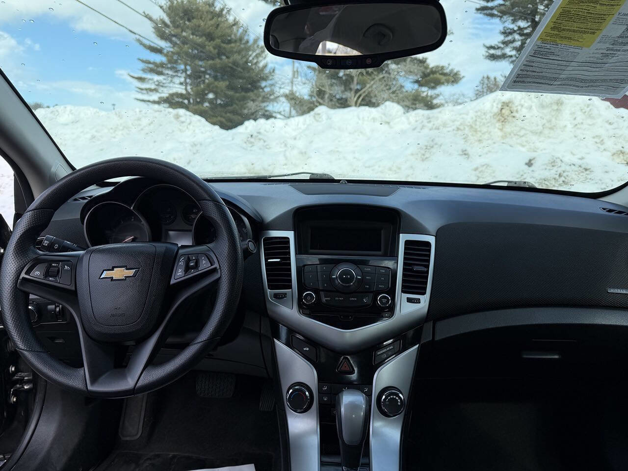 Used 2015 Chevrolet Cruze LT image 16