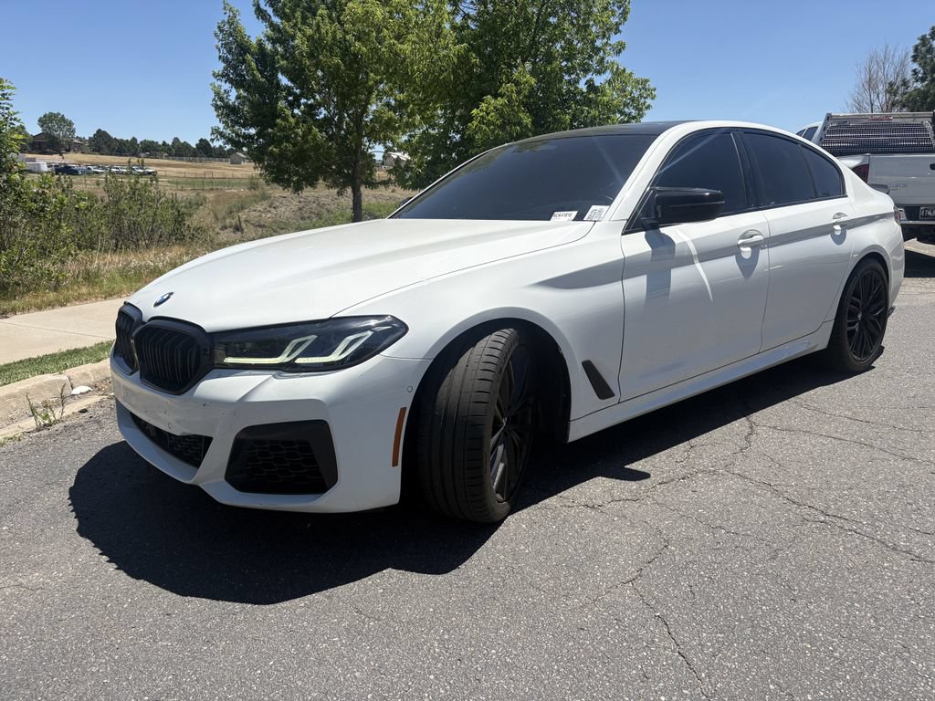 Used 2022 BMW M550i xDrive w/ Executive Package AWD/4WD image 2