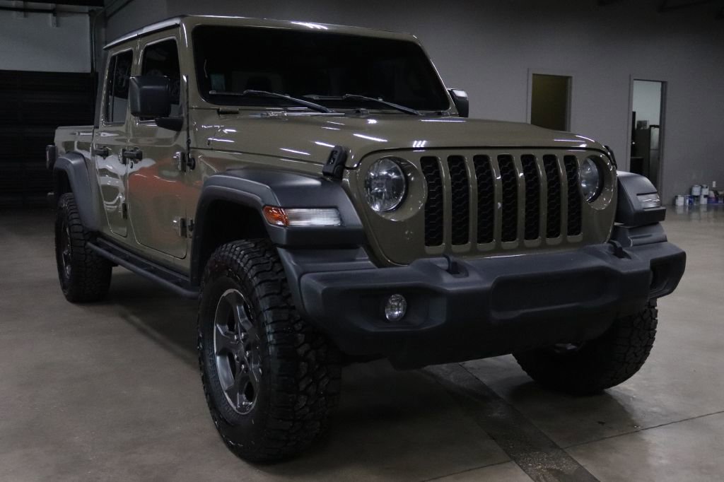 Used 2020 Jeep Gladiator Sport image 7