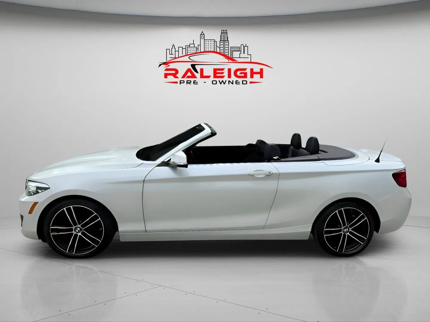 Used 2020 BMW 230i xDrive Convertible w/ Premium Package image 39