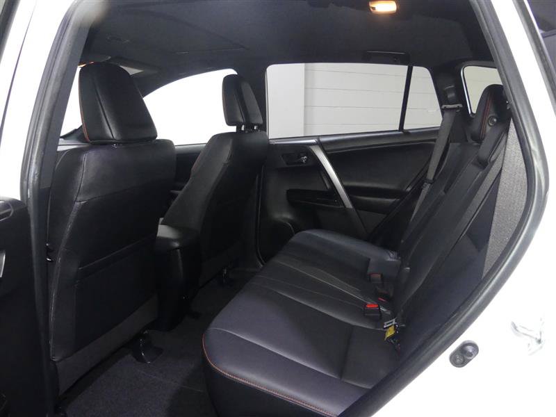 Used 2016 Toyota RAV4 SE w/ Advanced Technology Package AWD/4WD image 26