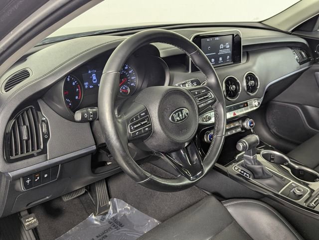 Used 2019 Kia Stinger Base image 13