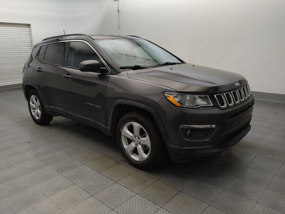 Used 2019 Jeep Compass Latitude FWD image 13