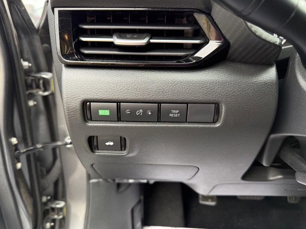 Used 2023 Nissan Sentra SR w/ Midnight Edition Package image 17