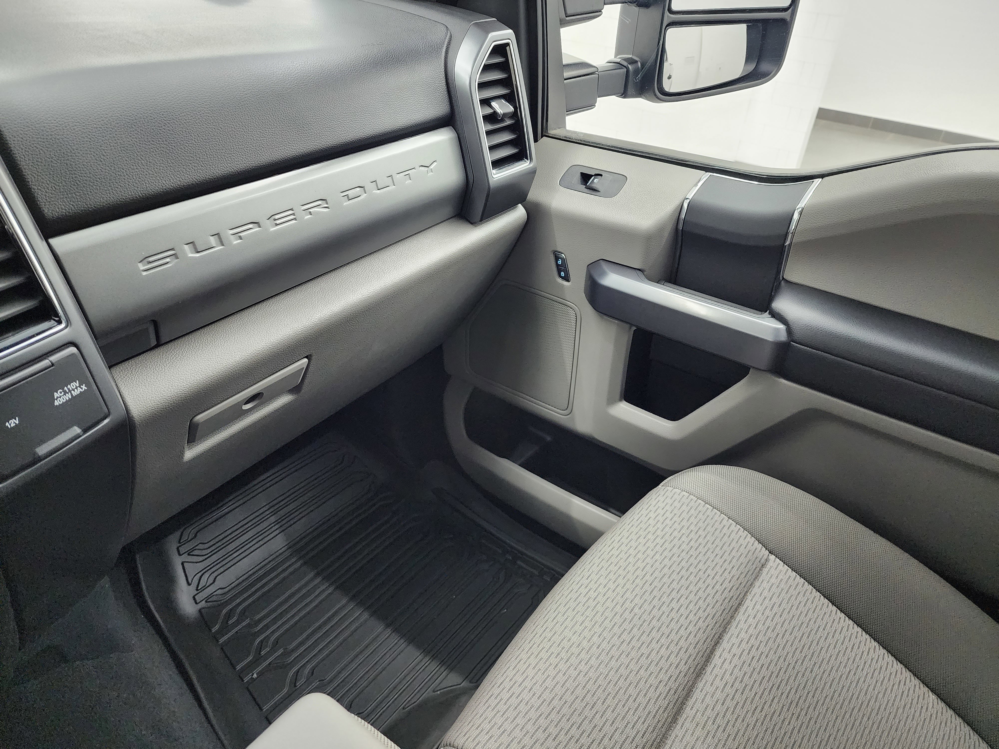 Used 2022 Ford F350 XLT w/ XLT Value Package image 12